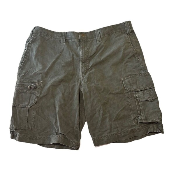 Eddie Bauer Cargo Shorts Mens 40 Green Ripstop Outdoors Hiking Heavy Duty - Picture 1 of 11